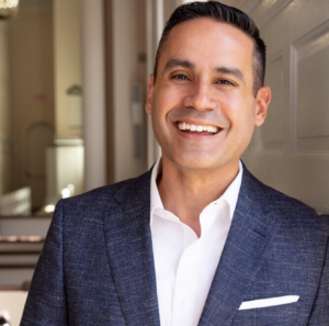 Eric Barreto headshot cropped